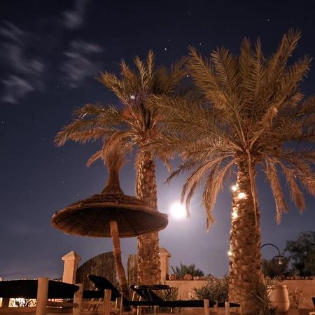 Riadsuerteloca Merzouga Hassilabied 외부 사진 Fountain at the Oasis of Mara