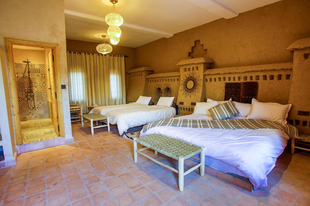 Riadsuerteloca Merzouga Hassilabied 외부 사진 A room at the hotel