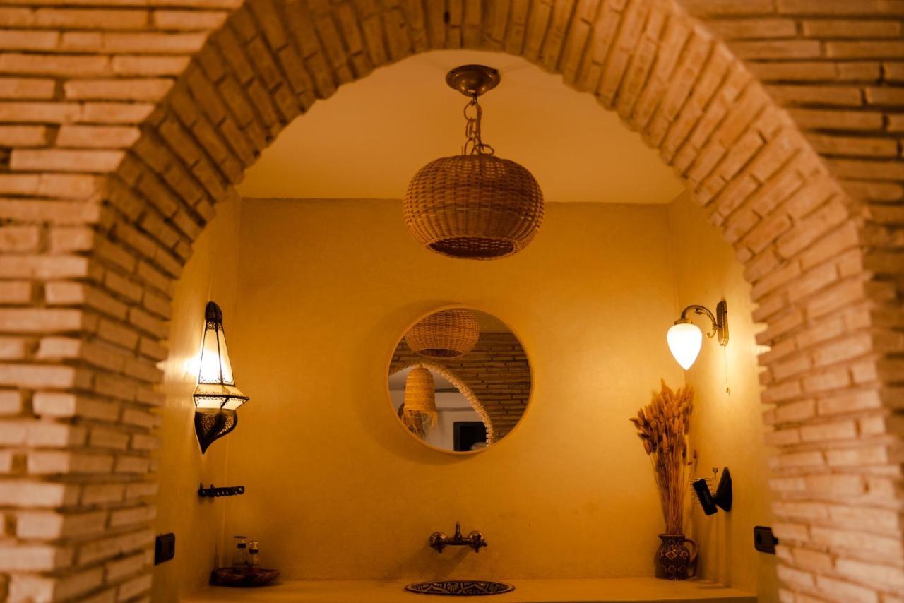 Riadsuerteloca Merzouga Hassilabied 외부 사진 The interior of the house