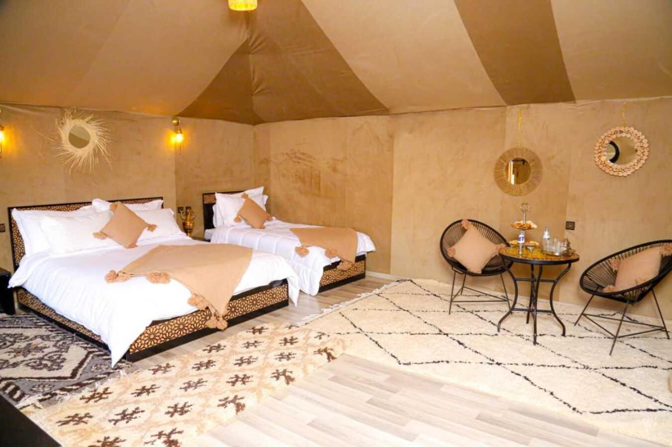 Riadsuerteloca Merzouga Hassilabied 외부 사진 Luxury tent interior